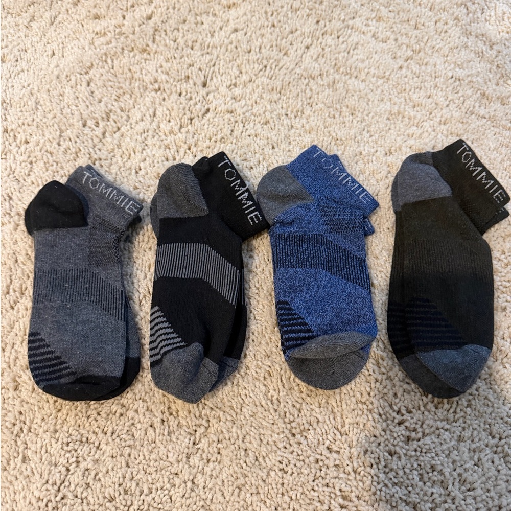 Tommie Copper Men’s 4 pack Compression Ankle Socks